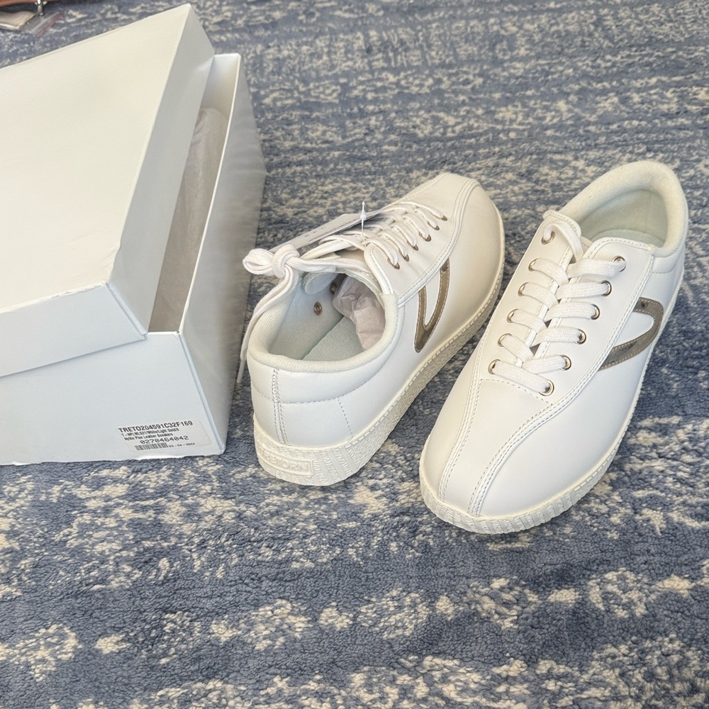Women's White Sneakers Size 8 Mens